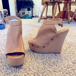 Calvin Klein size 8 chunky leather heels